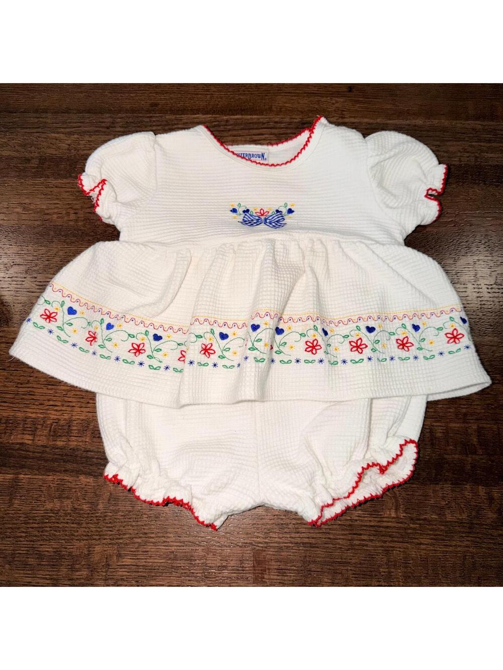 Buster Brown Vintage Y2K  Girls Embroidered Bubble Romper 12-18 mos